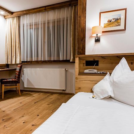 Garni Hotel Rosengarten B&B Sëlva Buitenkant foto