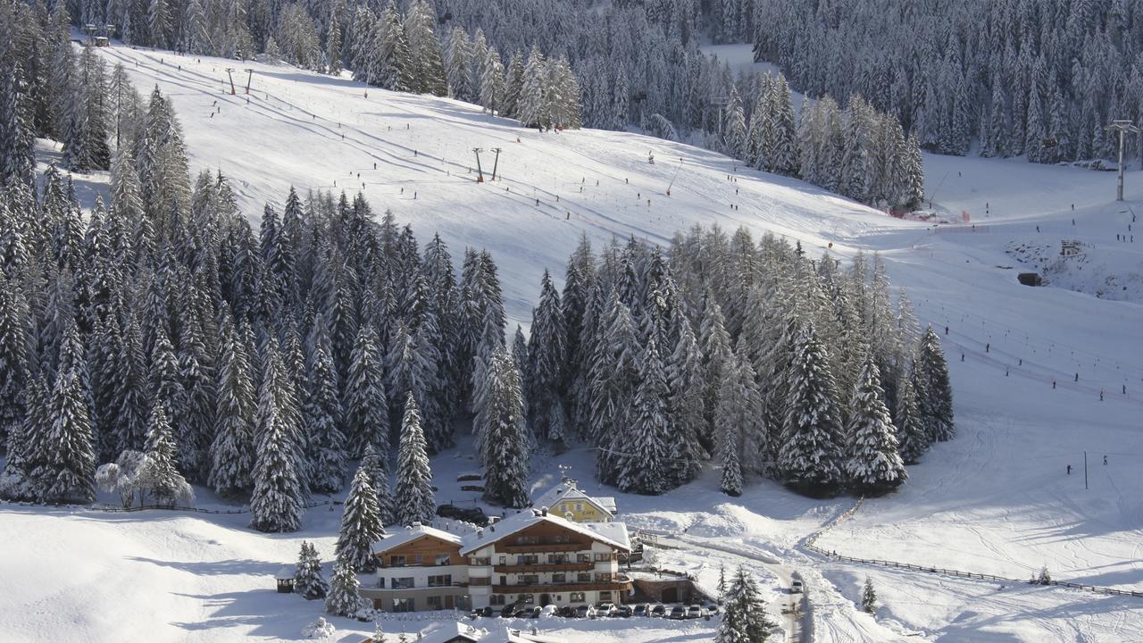 Garni Hotel Rosengarten B&B Sëlva Buitenkant foto